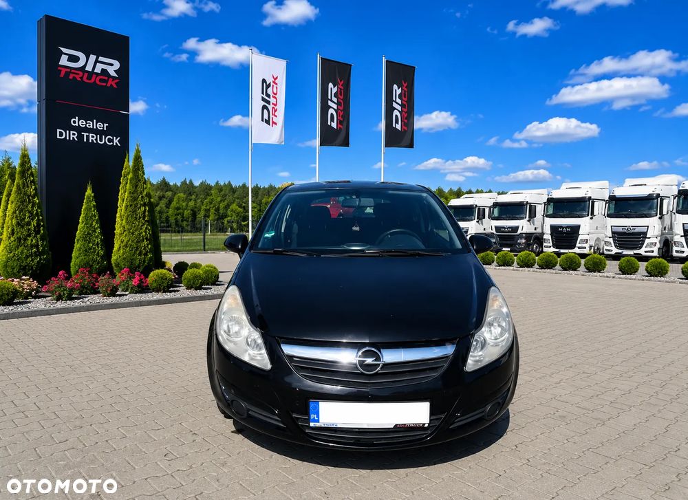 Opel Corsa 1.2 16V Cosmo - 2