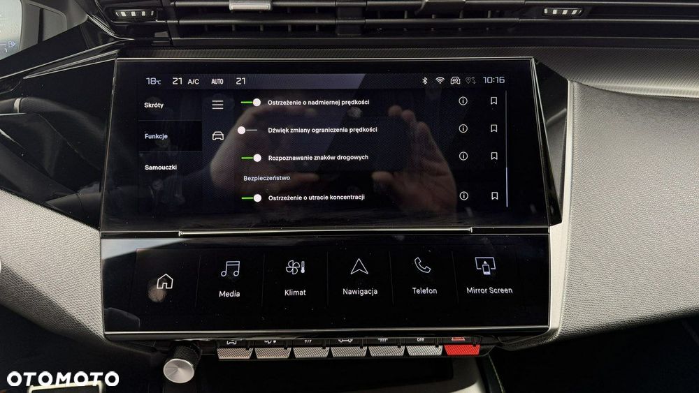 Peugeot 408 1.6 Plug-in Hybrid 240 GT E-DCS7 - 38