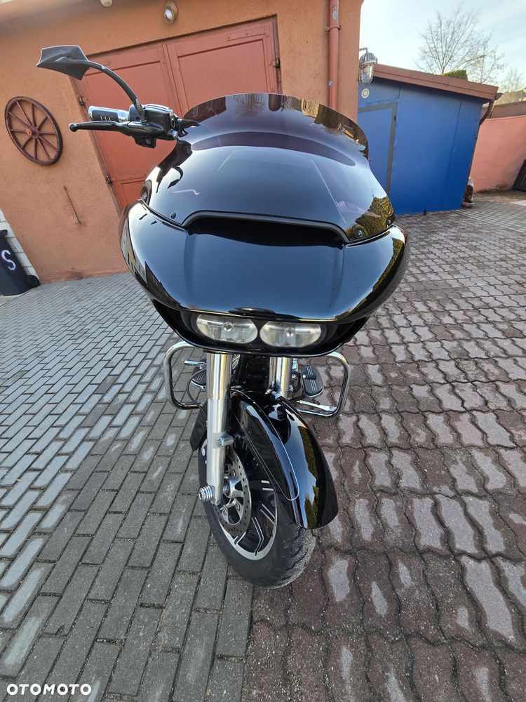Harley-Davidson Touring Road Glide - 8
