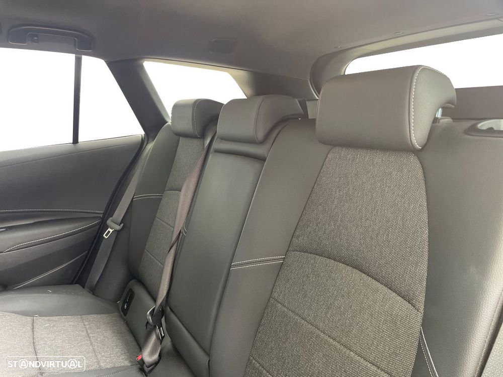 Toyota Corolla Touring Sports - 10