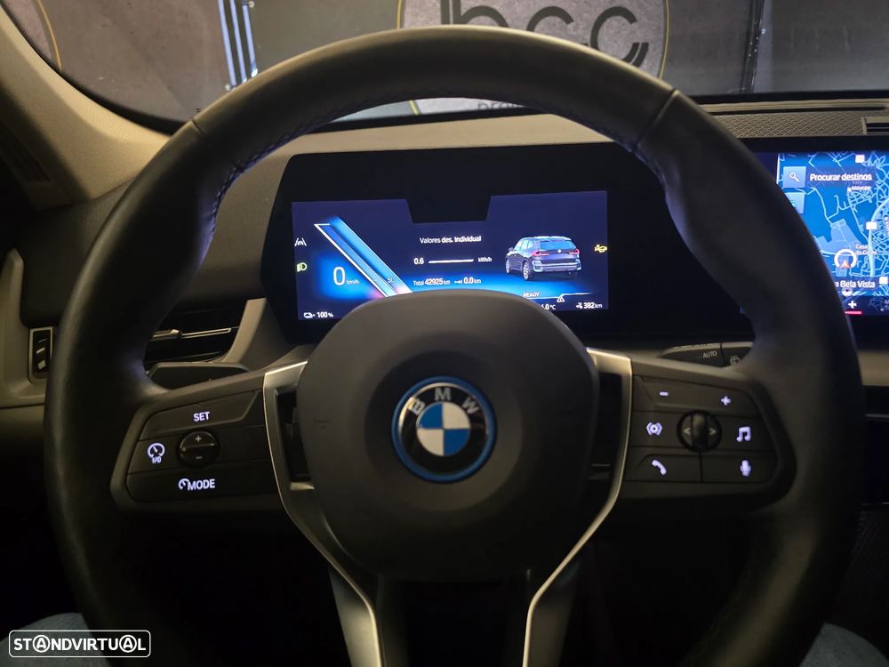 BMW iX1 xDrive30 - 16