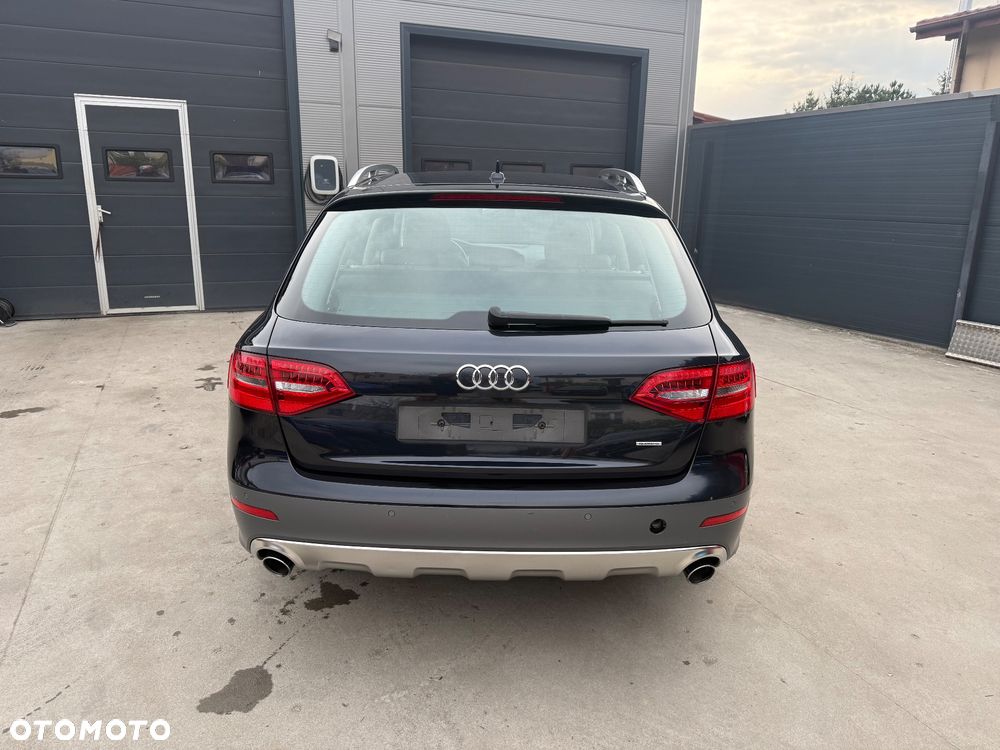 Audi A4 Allroad - 12