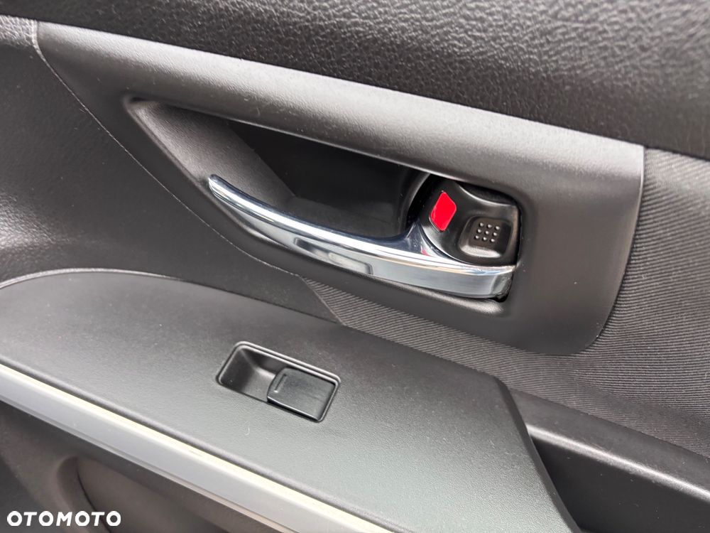 Suzuki SX4 S-Cross 1.6 Premium - 28