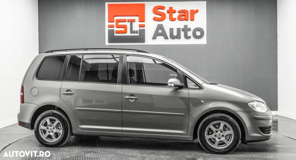 Volkswagen Touran 1.9 TDI DPF Conceptline BlueMotion - 10
