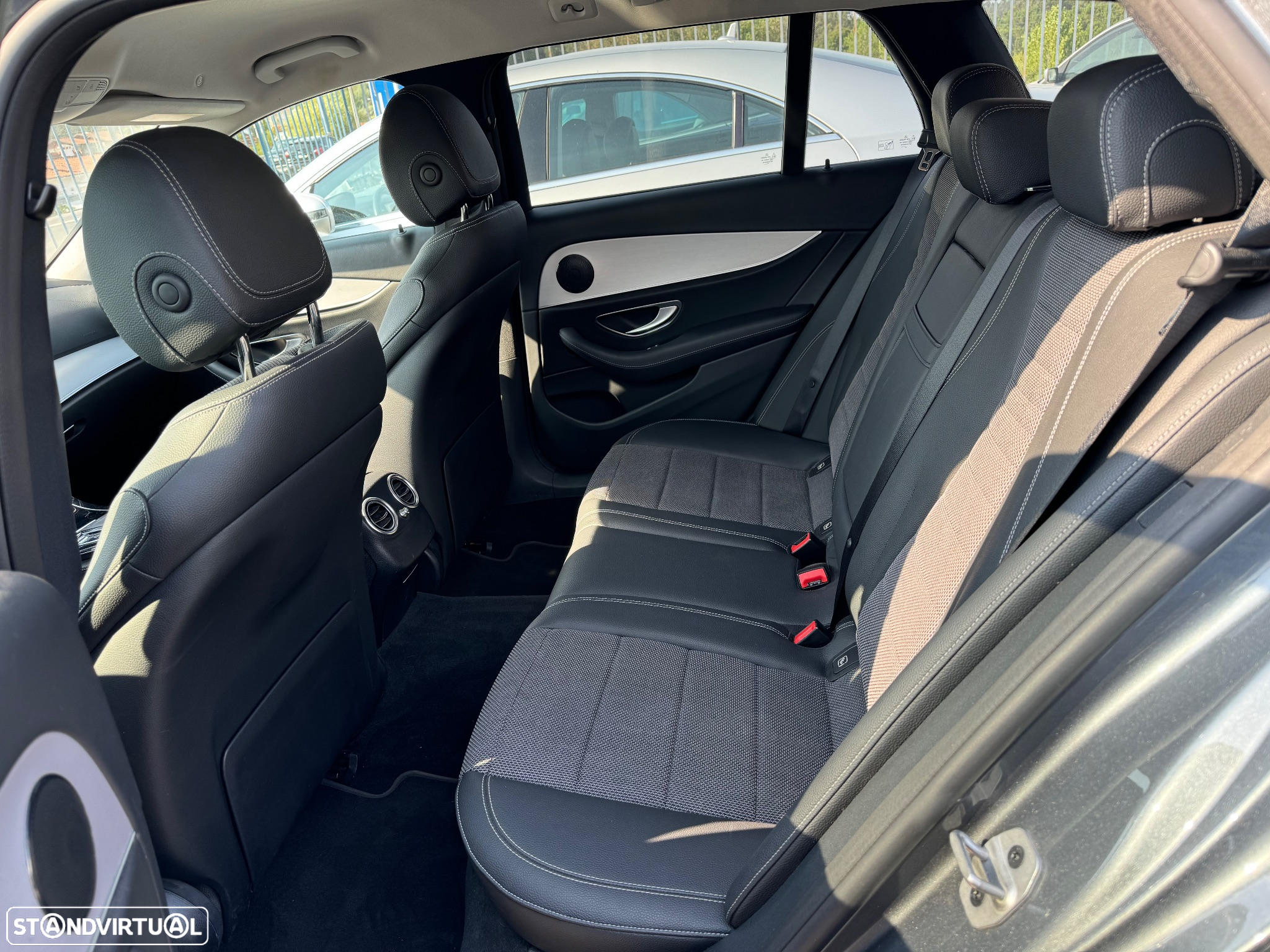 Mercedes-Benz E 300 de Avantgarde - 10