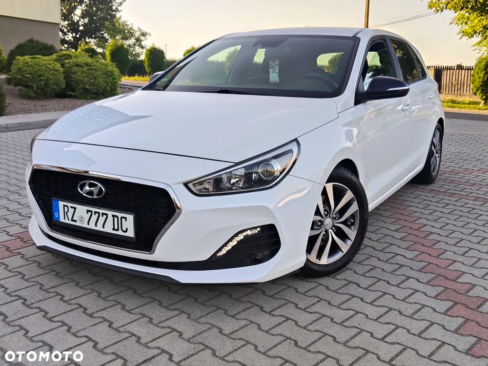 Hyundai i30 1.4 Premium - 10