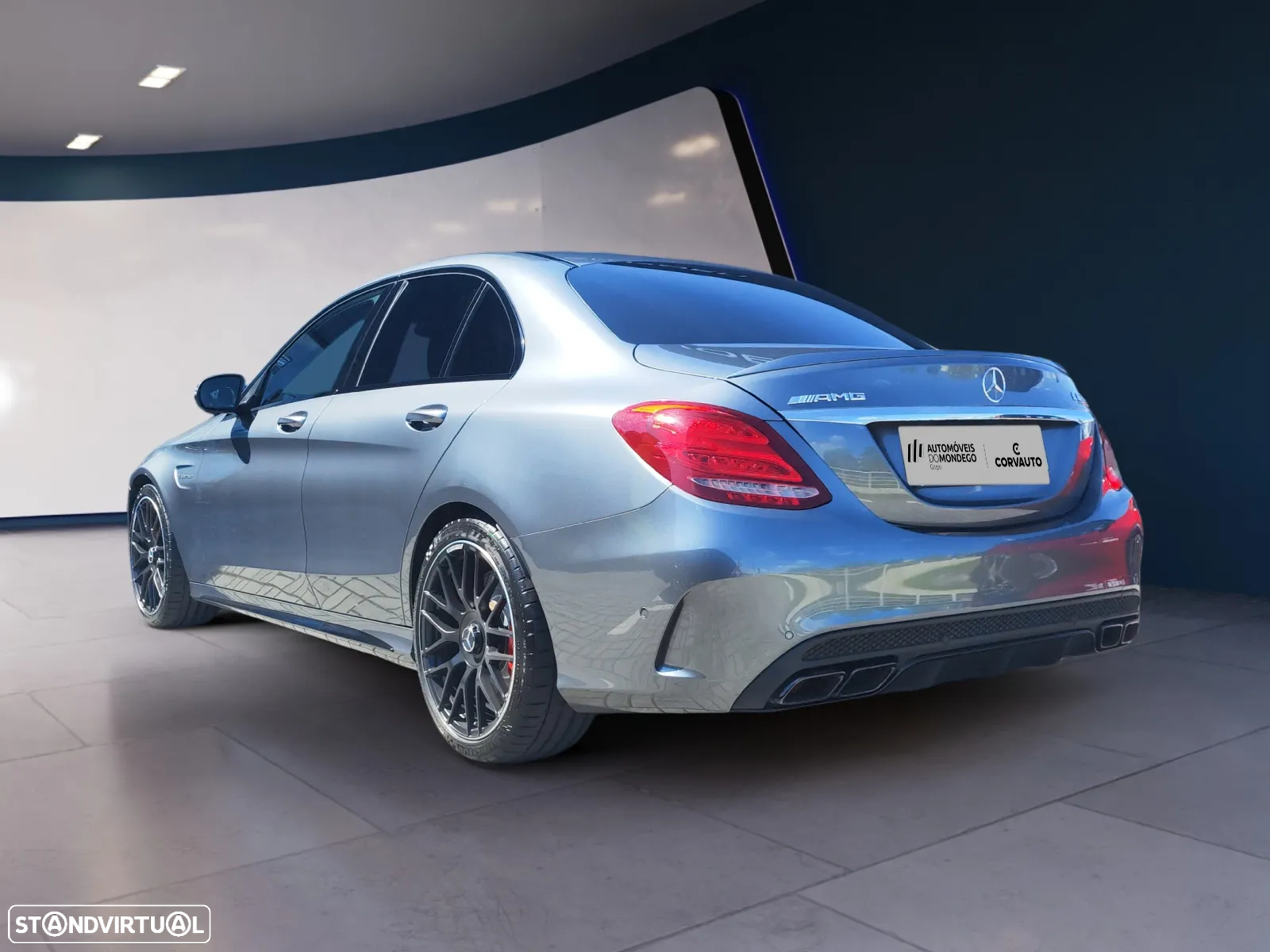 Mercedes-Benz C 63 AMG S - 8
