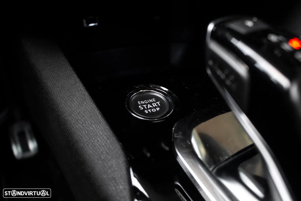 Peugeot 3008 1.6 Hybrid GT e-EAT8 - 22