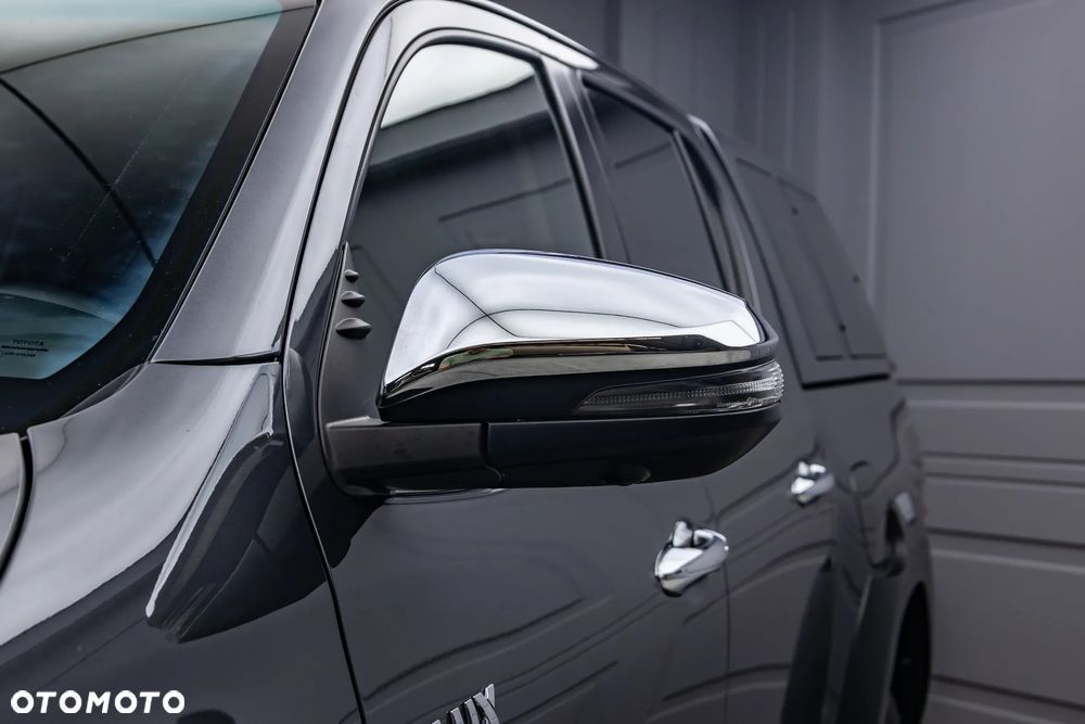Toyota Hilux 2.8 D-4D Double Cab SR5+ 4x4 - 19