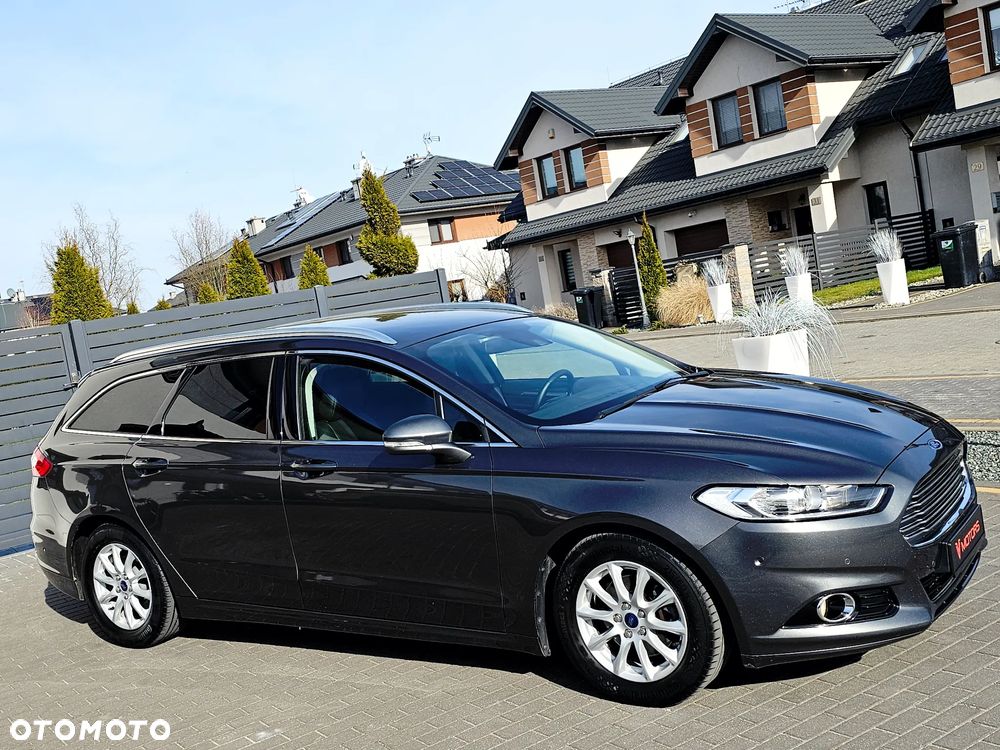 Ford Mondeo SW 1.6 TDCi ECOnetic S&S Titanium - 25