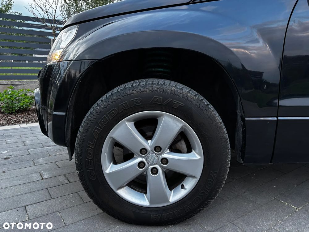 Suzuki Grand Vitara 2.4 Premium EU5 - 12