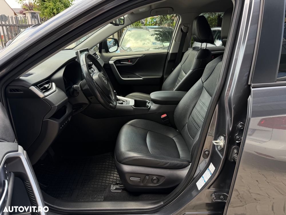 Toyota RAV4 - 17