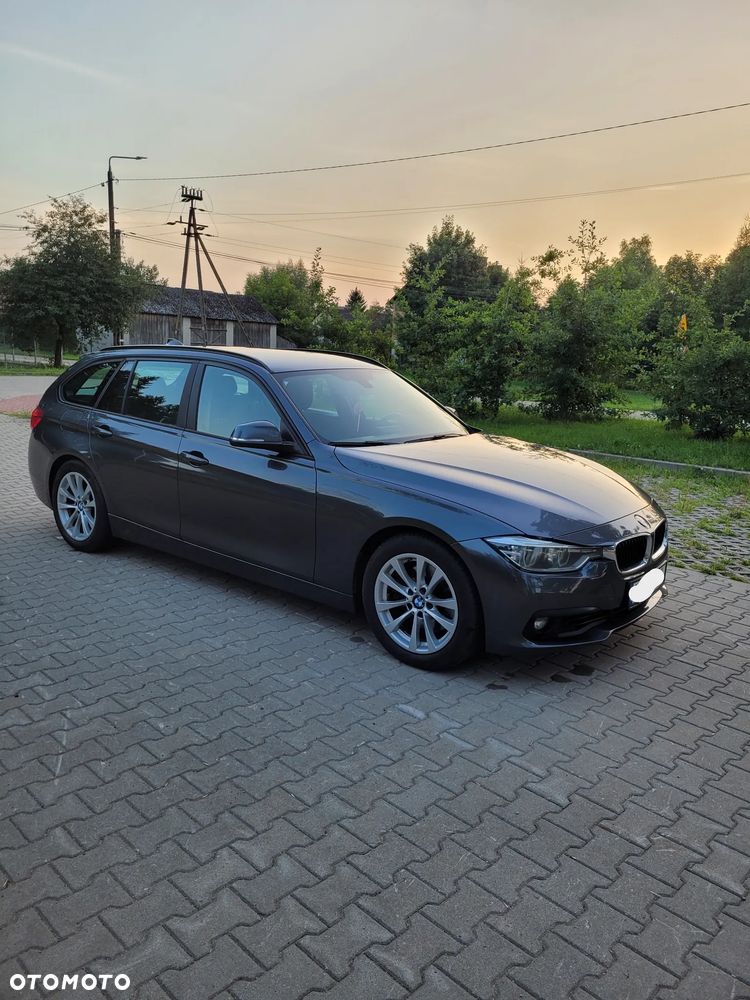 BMW Seria 3 325d - 2