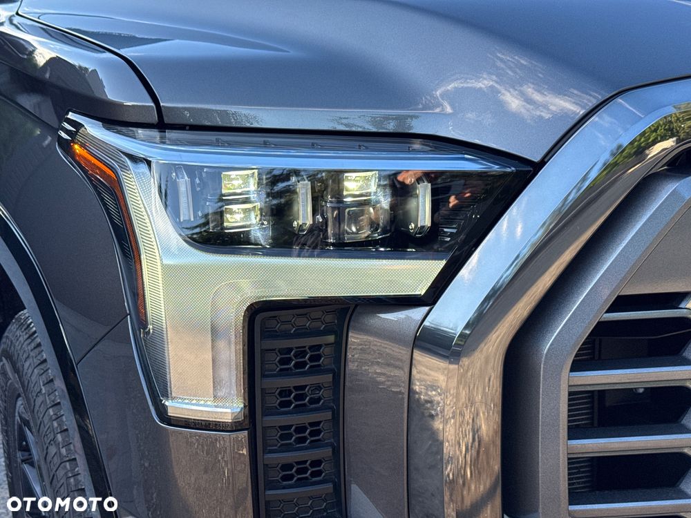 Toyota Tundra - 10