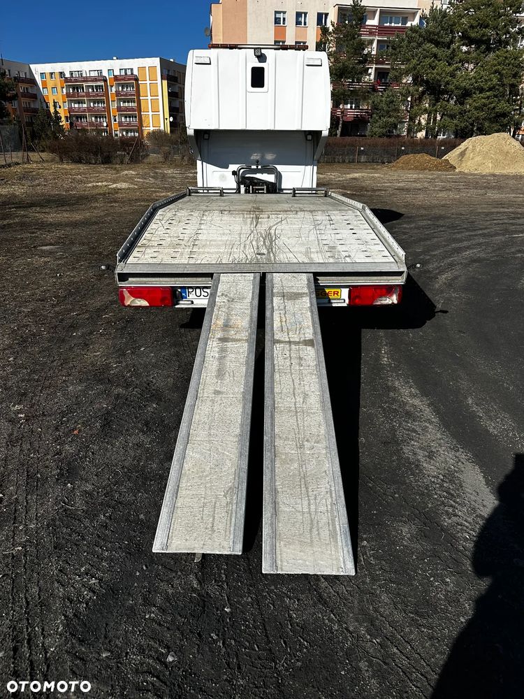 Mercedes-Benz SPRINTER 319 - 14