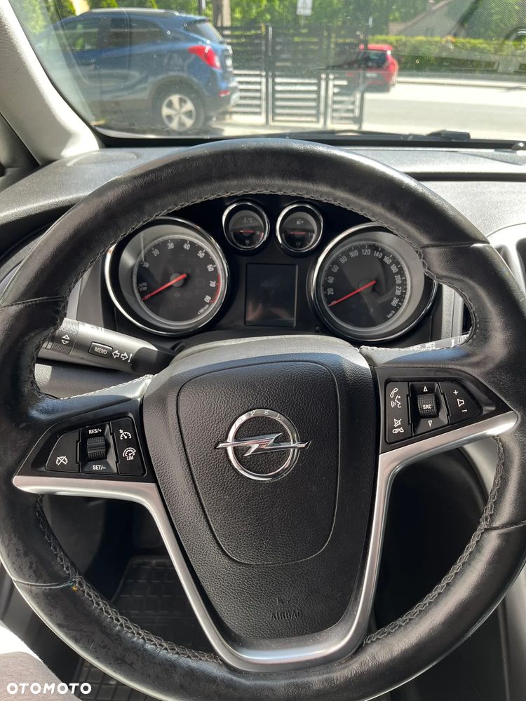Opel Astra 1.4 T Sport - 11