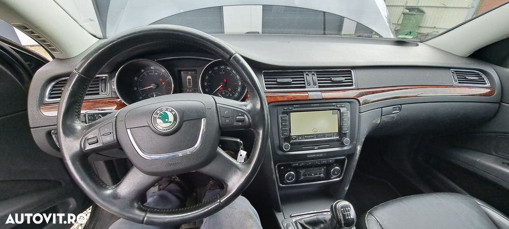 Plansa bord Skoda Superb 2 completa - 1