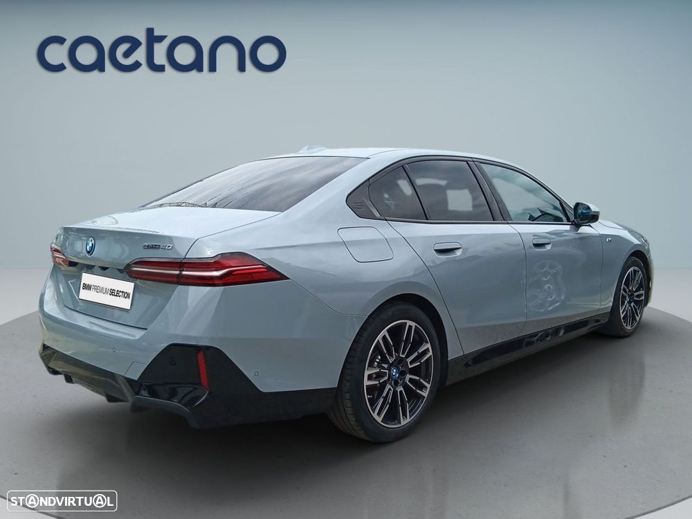 BMW i5 eDrive40 Pack Desportivo M - 8