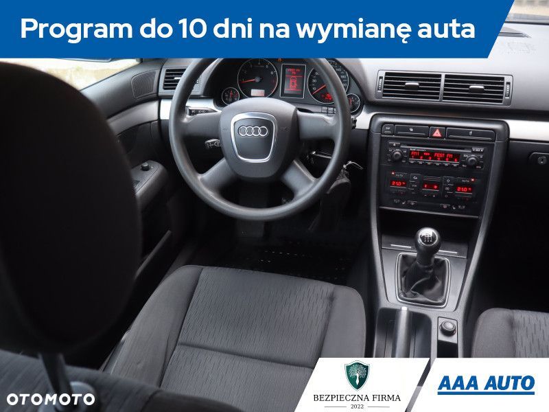Audi A4 Limousine - 9