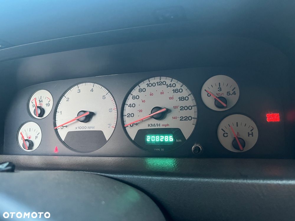 Jeep Grand Cherokee 4.7 Limited - 11