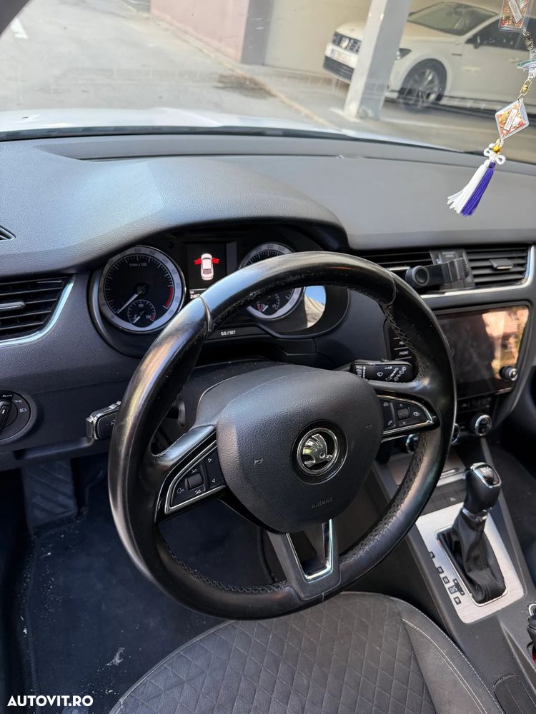 Skoda Octavia 1.6 TDI DSG Ambition - 7