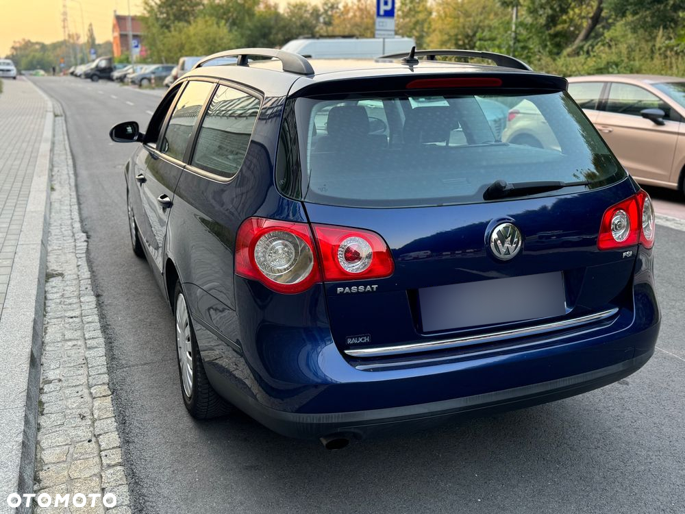 Volkswagen Passat - 10