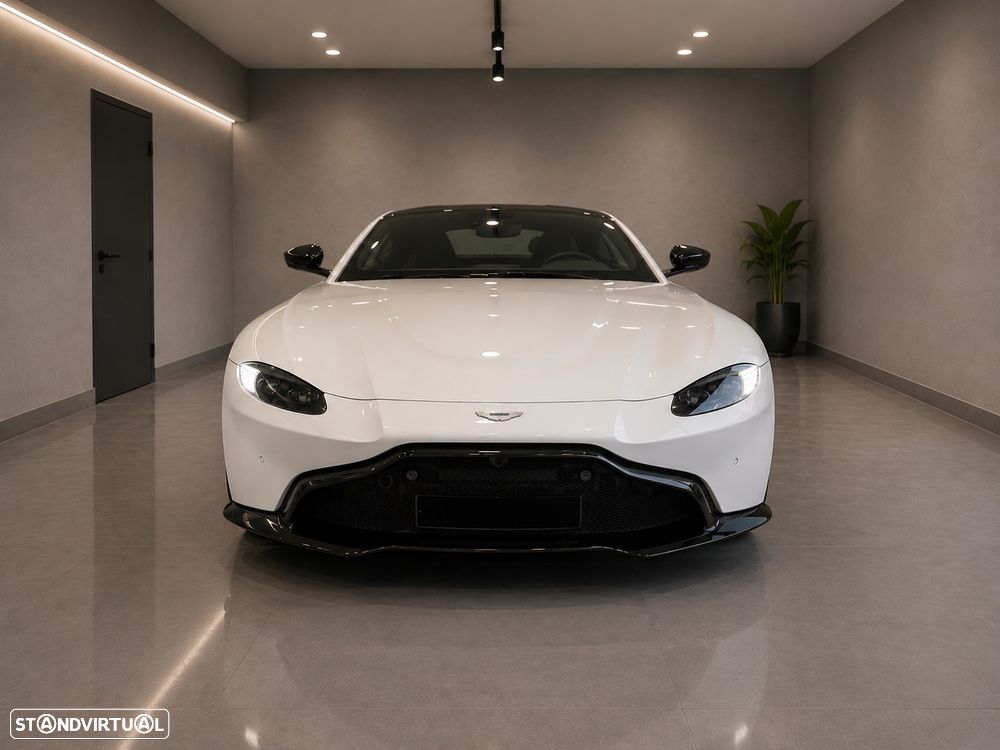 Aston Martin Vantage Coupe 4.0 Twin-Turbo V8 - 4
