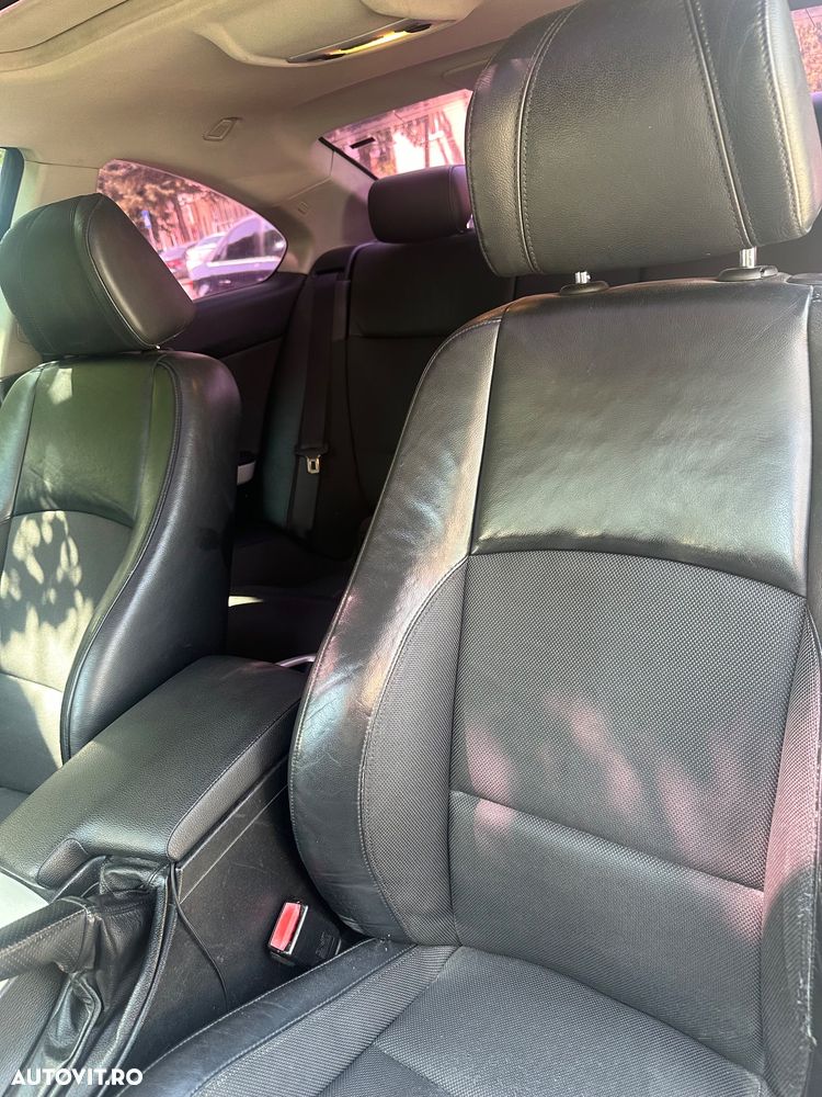 BMW Seria 3 320d - 9