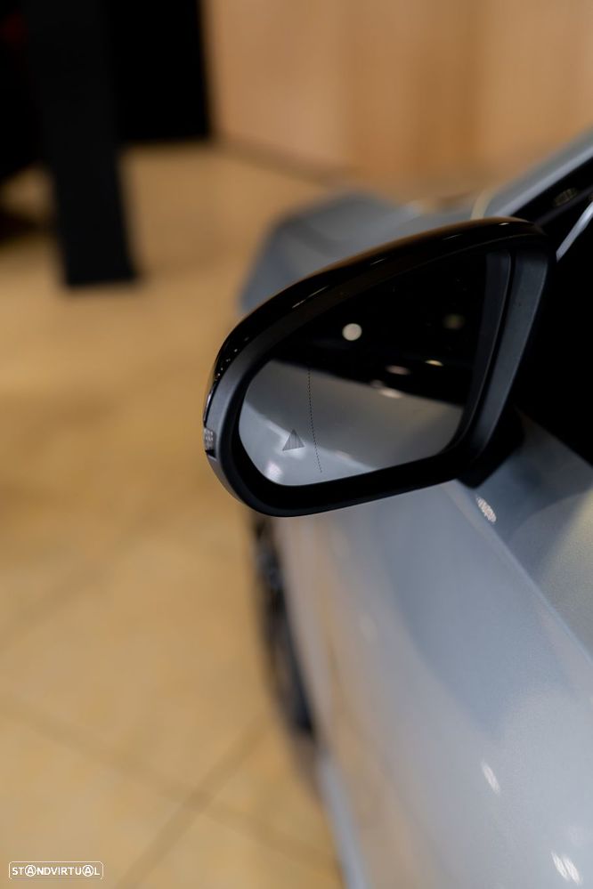 Mercedes-Benz A 250 e 8G-DCT AMG Line - 18