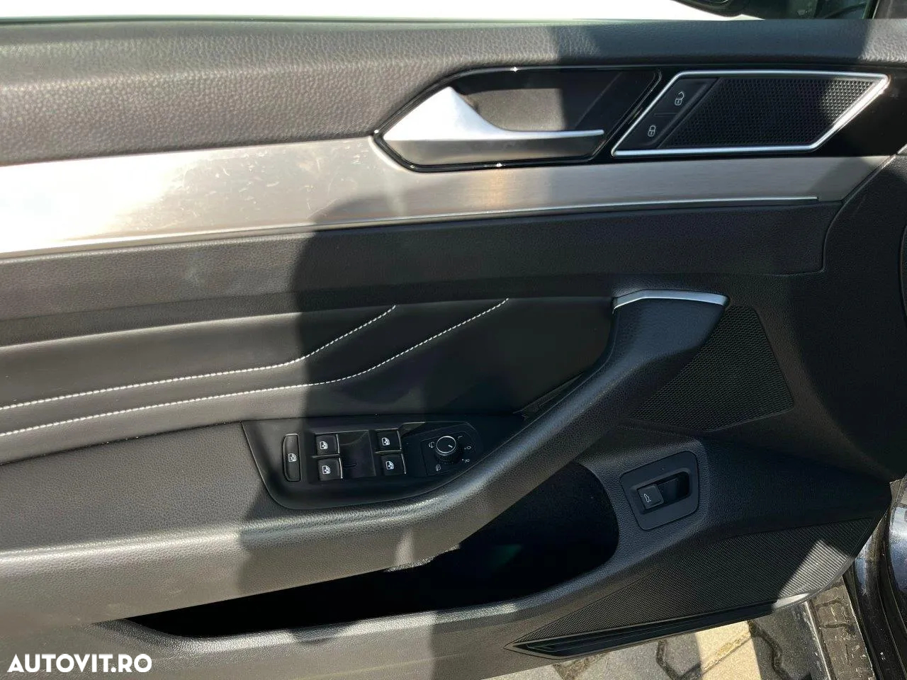 Volkswagen Passat - 13