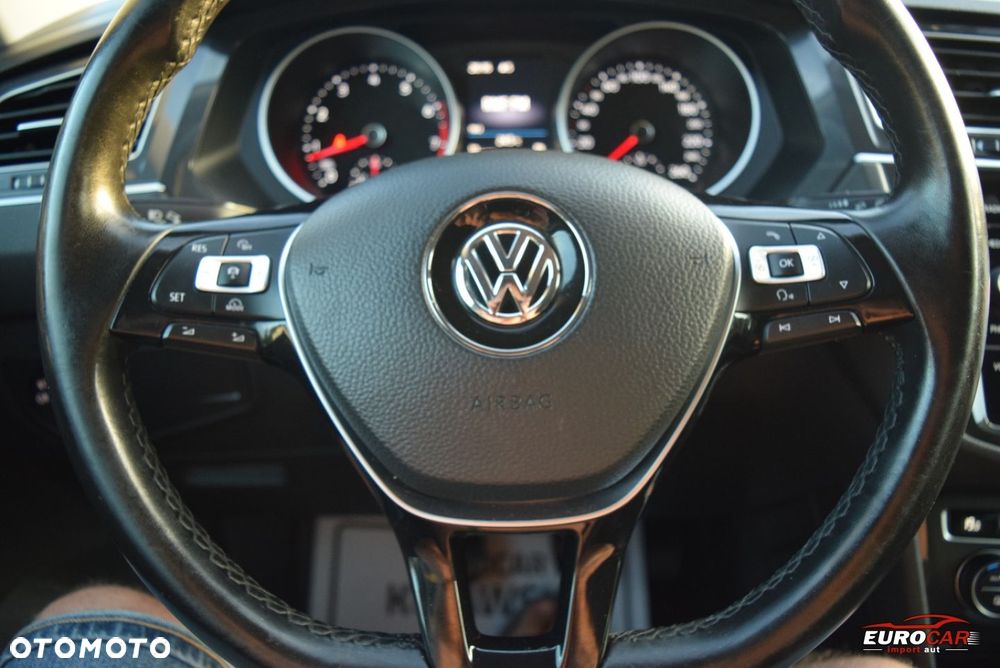Volkswagen Tiguan 1.4 TSI BMT Comfortline - 19