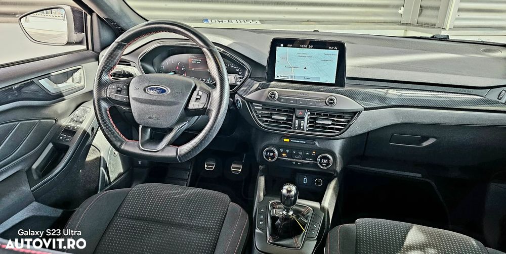 Ford Focus 1.5 EcoBoost Start-Stopp-System ST-LINE - 6