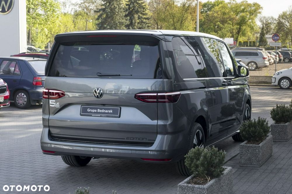 Volkswagen Multivan - 11