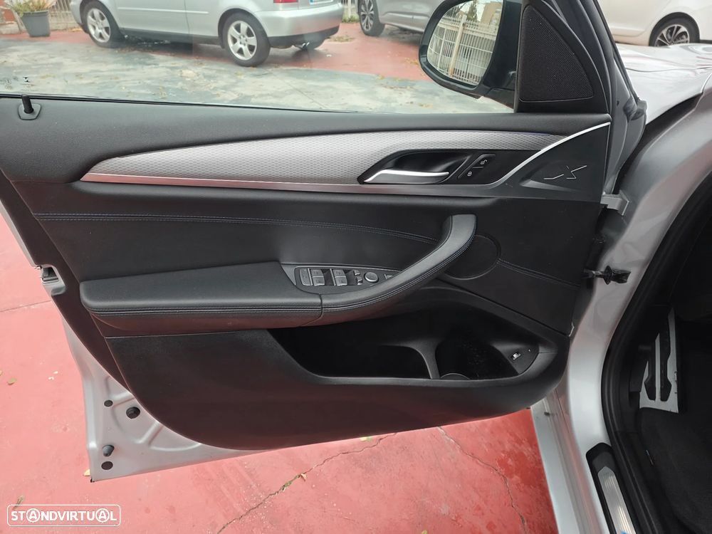 BMW X3 30 e xDrive Pack M - 31