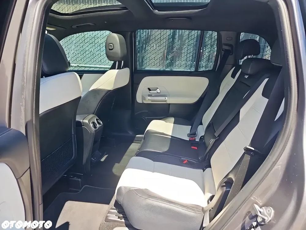 Mercedes-Benz GLB 250 AMG Line 8G-DCT - 10
