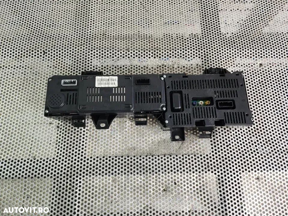Ceasuri Bord Display Renault Scenic 3 Grand Scenic 3 An 2008-2009-2010-2011-2012-2013-2014-2015 Dezmembrez Renault Grand Scenic 1.5 Dci An 2009-2010-2011-2012 Manual 6+1 Trepte 2x4 - 7
