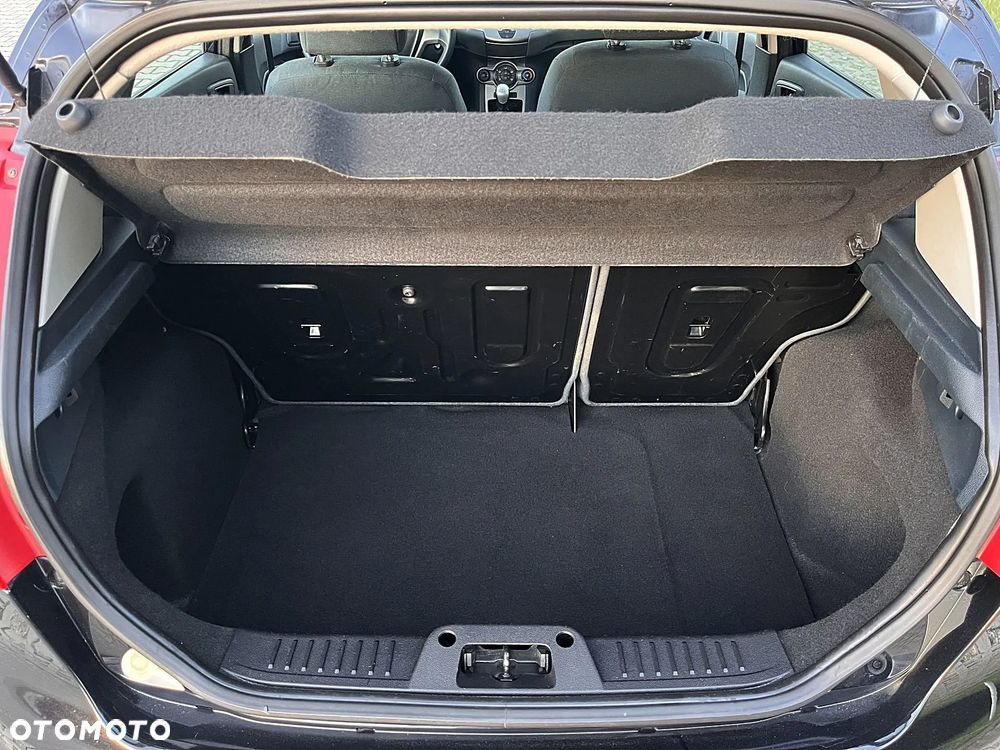 Ford Fiesta 1.25 Ambiente EU5 - 9