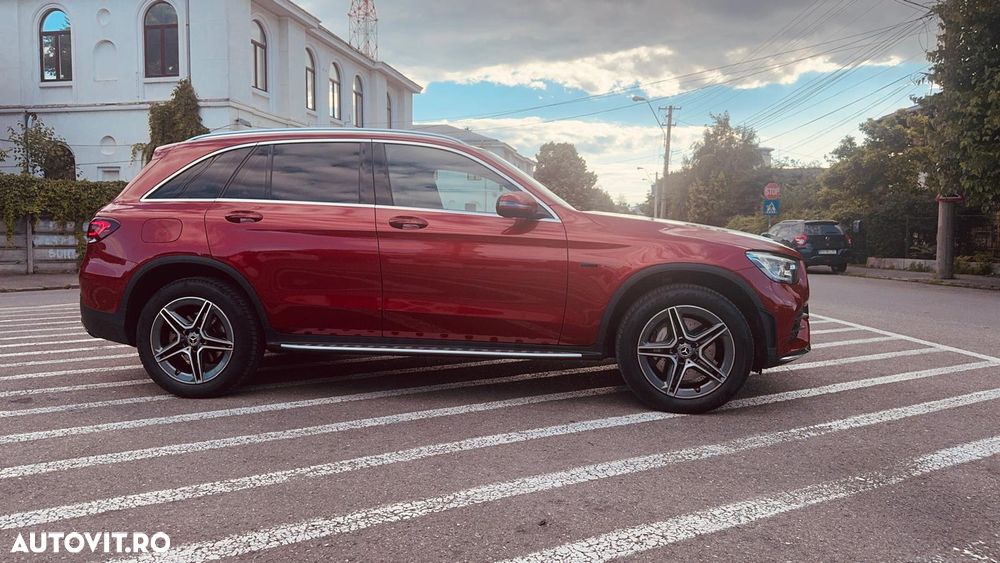 Mercedes-Benz GLC 300 de 4Matic 9G-TRONIC AMG Line - 4