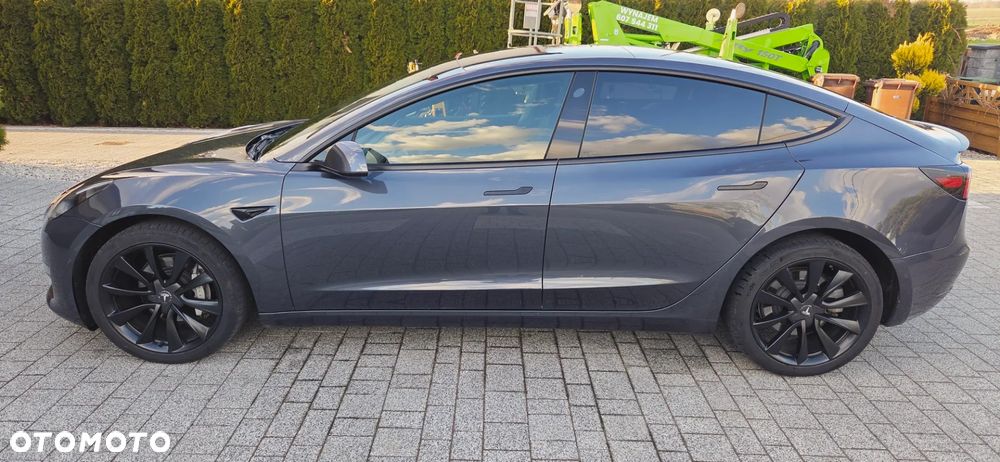 Tesla Model 3 Langstreckenbatterie Allradantrieb Dual Motor - 13