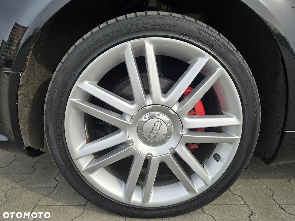 Audi A4 Avant 2.0 TDI DPF quattro - 36