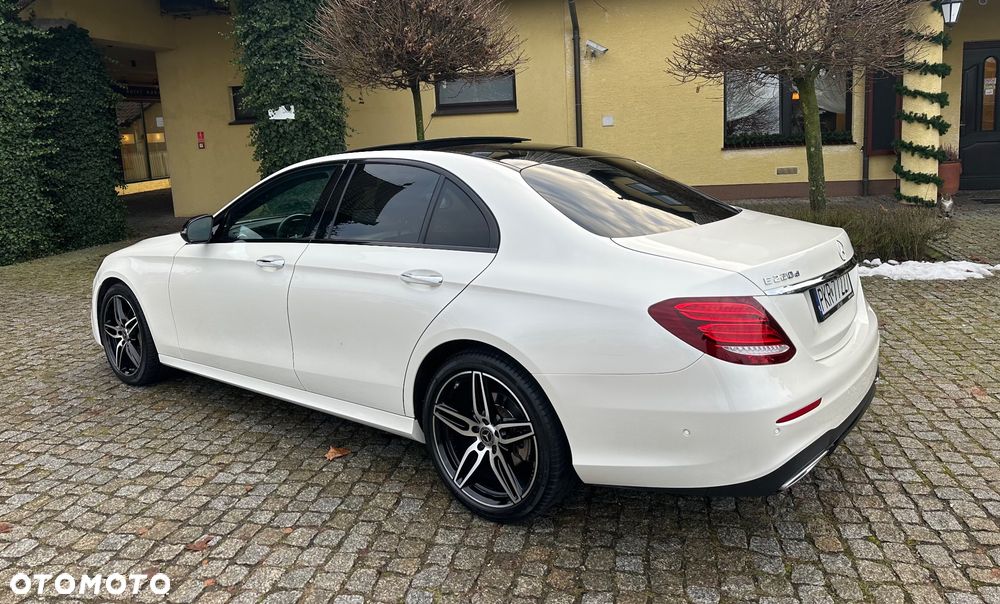Mercedes-Benz Klasa E 220 d 9G-TRONIC - 14