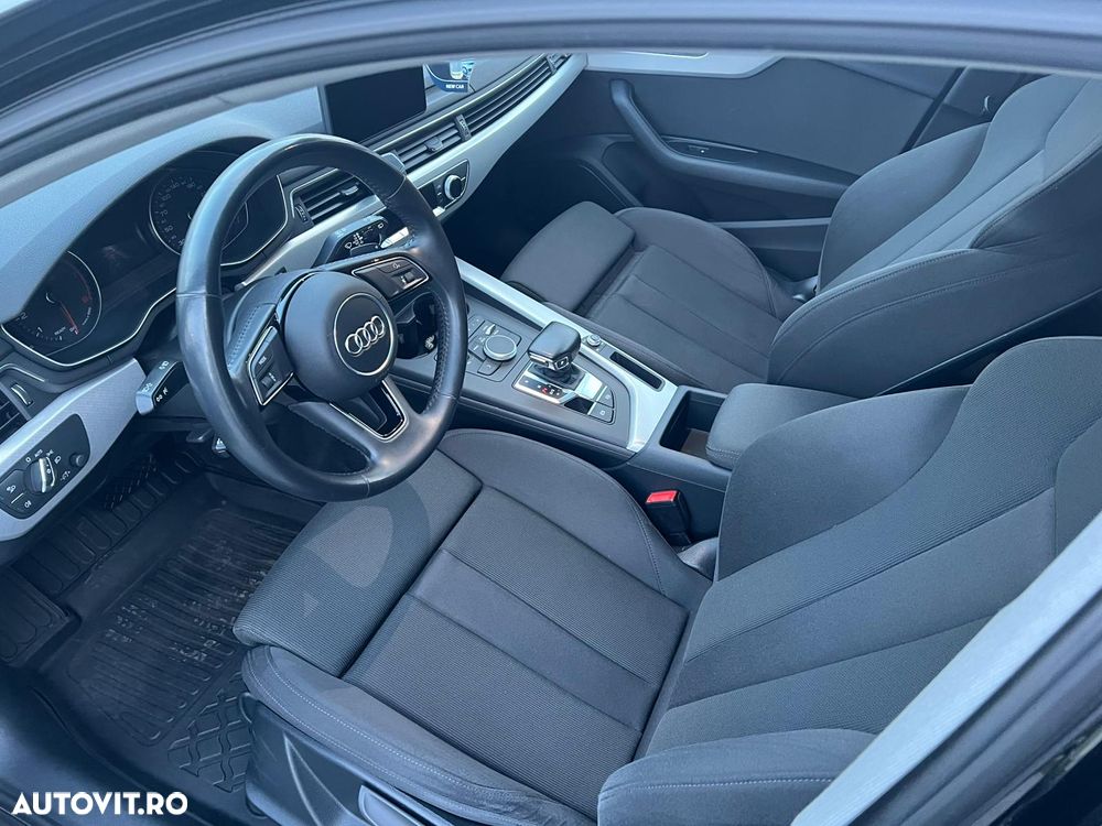 Audi A4 35 TFSI S tronic - 12