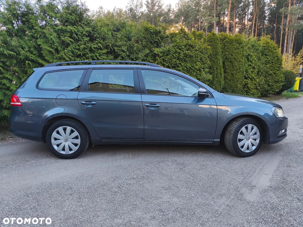 Volkswagen Passat - 4