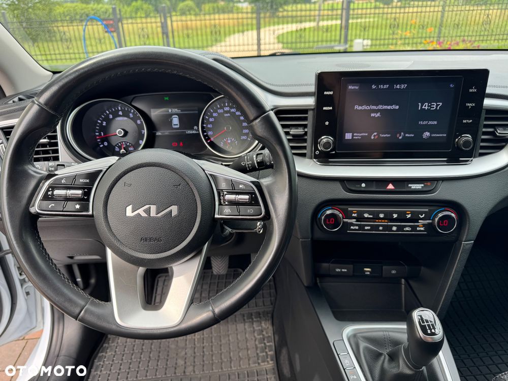 Kia Ceed 1.5 T-GDI M - 23