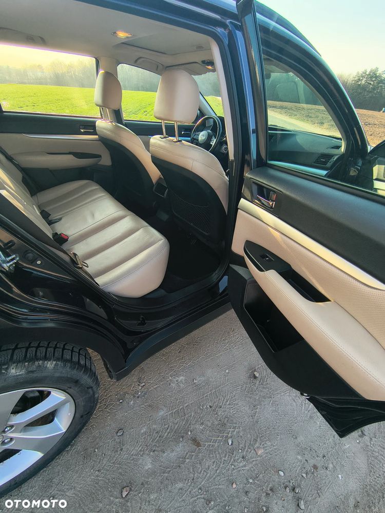 Subaru Outback - 11
