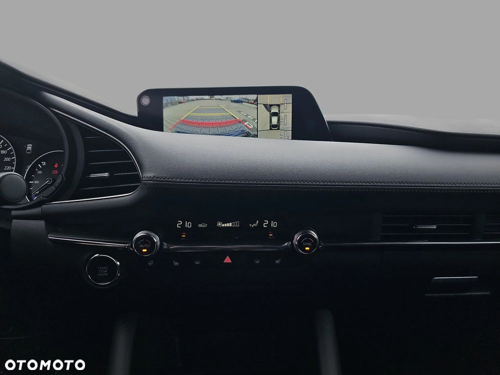 Mazda 3 2.0 mHEV Hikari - 18