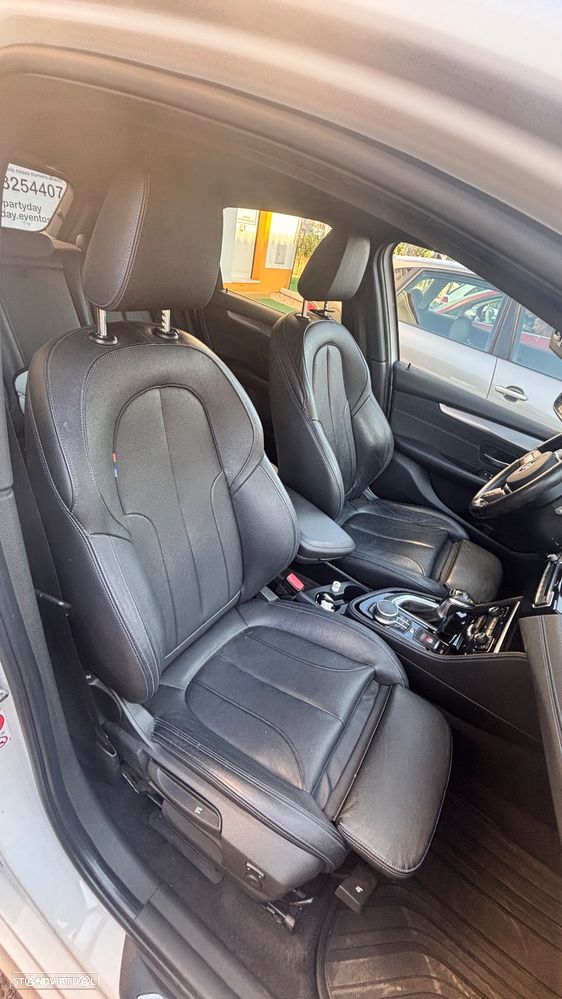 BMW 214 Active Tourer - 10