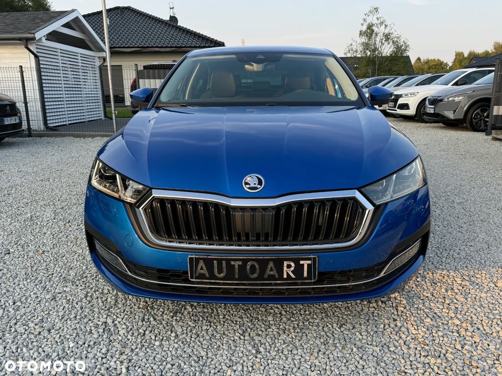 Skoda Octavia 2.0 TDI DSG Exclusive - 2