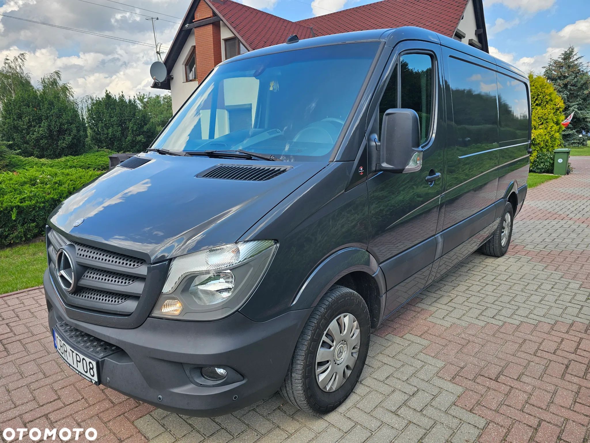 Mercedes-Benz Sprinter - 1