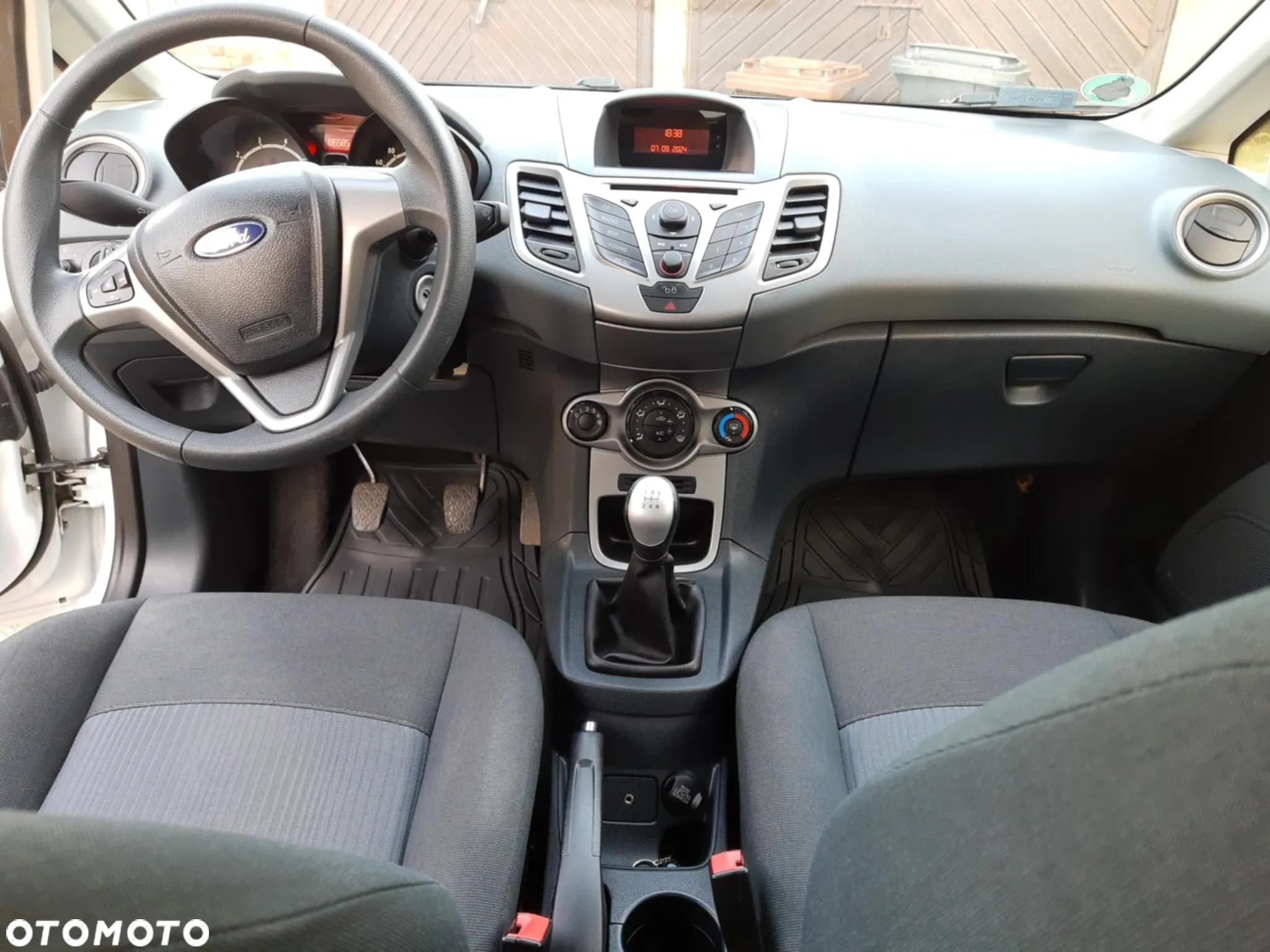 Ford Fiesta 1.25 Ambiente - 5